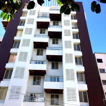 Veridical Hospitality, Baner - Pune Bed and Breakfast Εξωτερικό φωτογραφία
