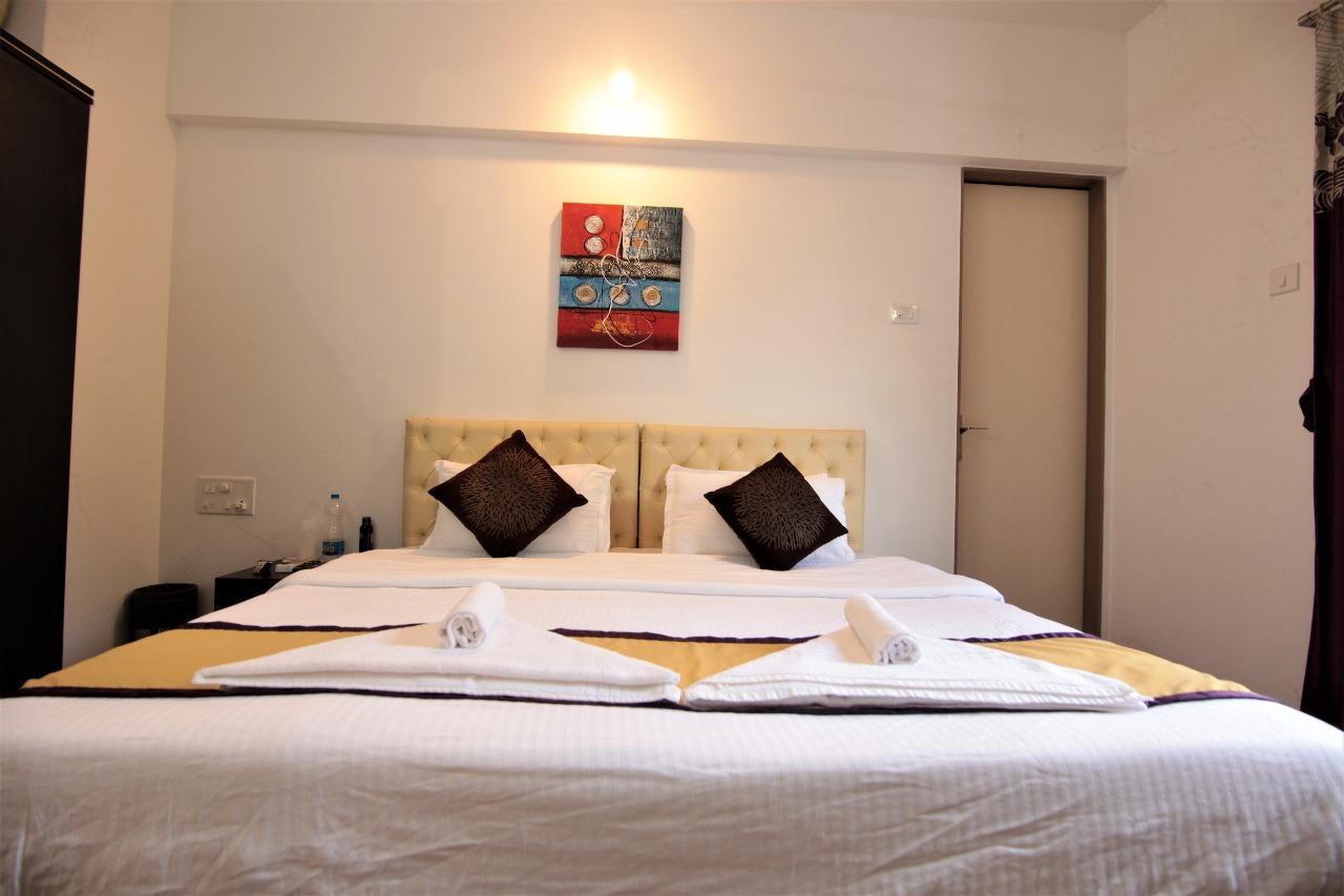 Veridical Hospitality, Baner - Pune Bed and Breakfast Εξωτερικό φωτογραφία